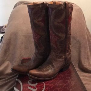 New! Lucchese boots